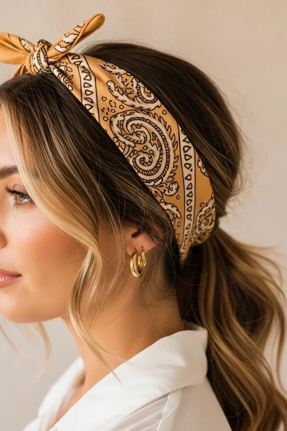 15 Scarf Hairstyles Ideas That Look Cute But Change Everything 7 The Bandana Fold Style